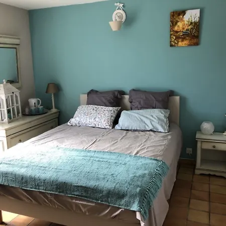 Le Clos Des Vergers Bed & Breakfast