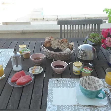 Le Clos Des Vergers Bed & Breakfast *